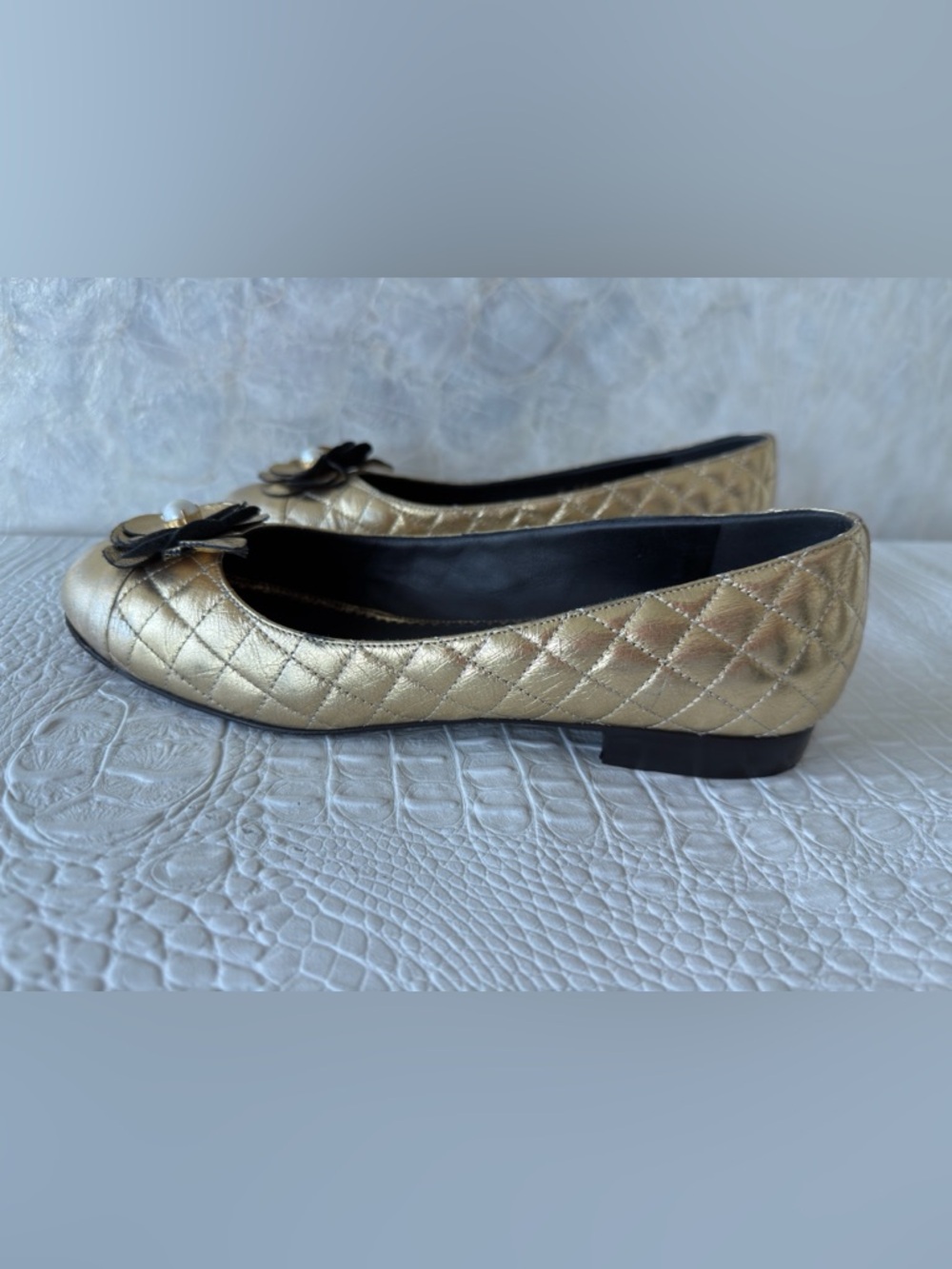 Chanel Gold Metallic Floral Ballet low heels  Flats shoes Size 39,5 - Picture 11 of 16
